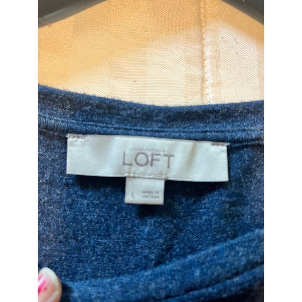 2 for $10 special☀️ EUC Loft Blue Cold Shoulder Blouse with Ruffled Sleeves Size - Picture 5 of 7